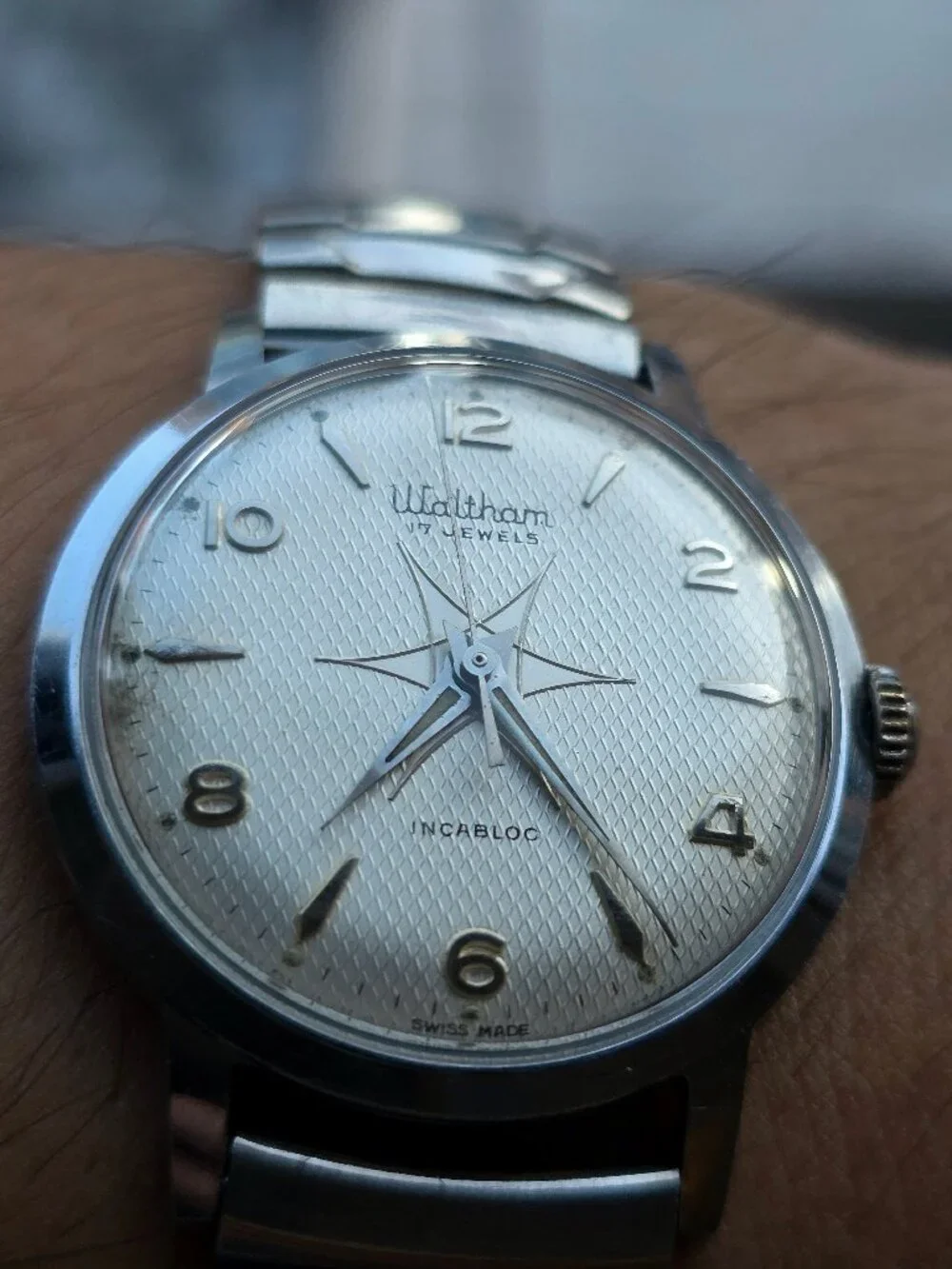 1960s Waltham, Textured Dial, Runs, Swiss, Men's Watch, 33 mm, Aureole Watch Co.